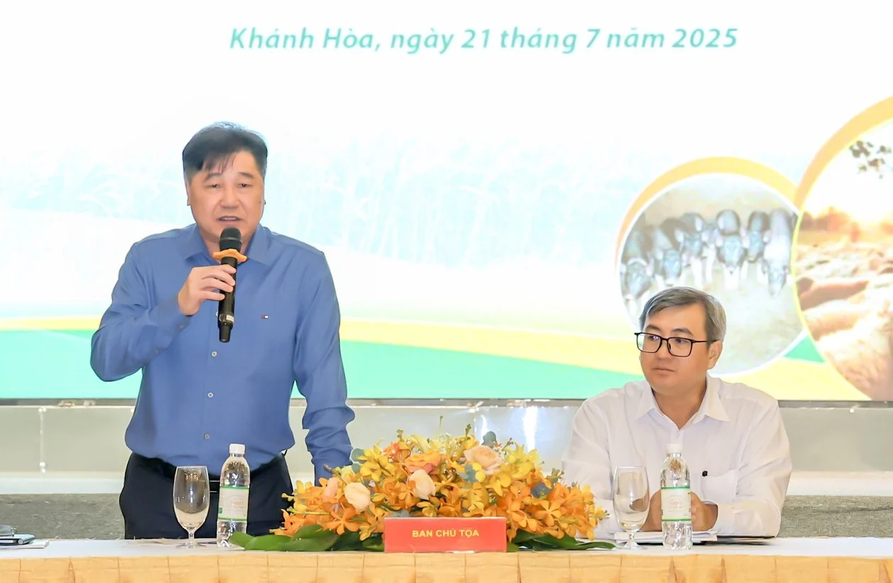 Chăn nuôi thích ứng biến đổi khí hậu gắn với du lịch sinh thái