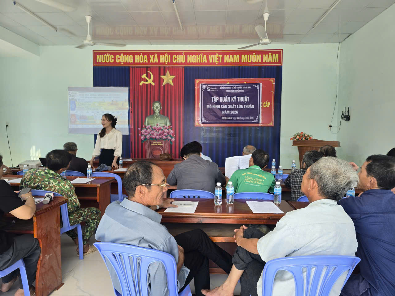Tăng cường ứng dụng khoa học kỹ thuật trong sản xuất lúa thuần tại xã Diên Khánh